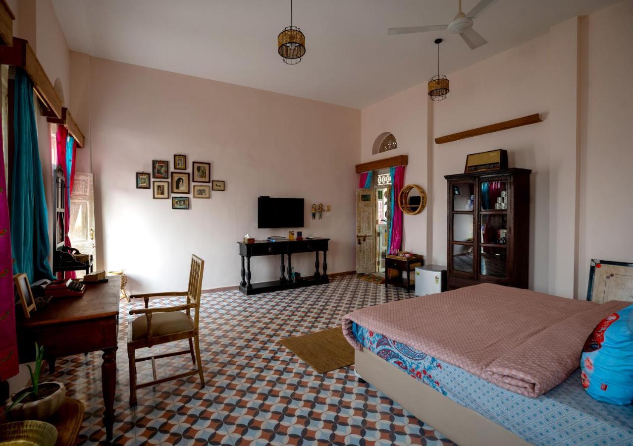 Kol Pol Mohalla Boutique Stay Удайпур Екстер'єр фото
